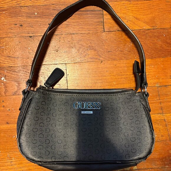 GUESS PURSE - Picture 1 of 2